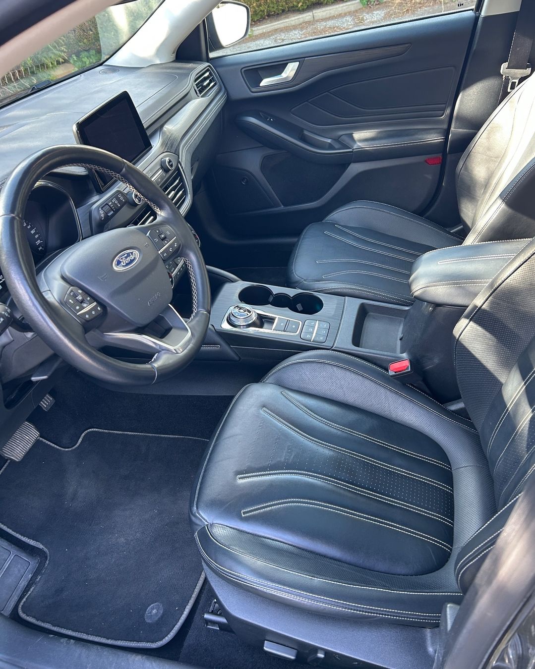 Ford Automobili: Ford Focus 2.0 TDCi Vignale automatique – Usato da Sion venduto da sambrut 4