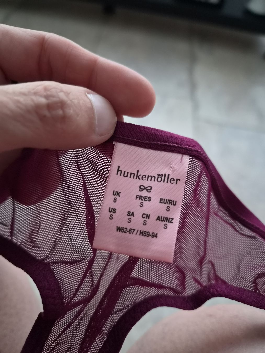 Hunkemöller Sonstige Unterwäsche: Dessous-Set Hunkemöller Lila: BH 85B / String S – Gebraucht aus Niederrohrdorf von Miripfiri 2