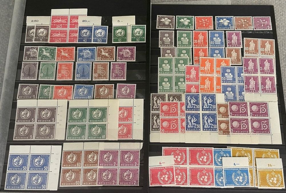 Tutti i francobolli: Dienstmarken grosses meist postfrisches Lot mit Viererblocks – Usato da Sirnach venduto da Melisangi