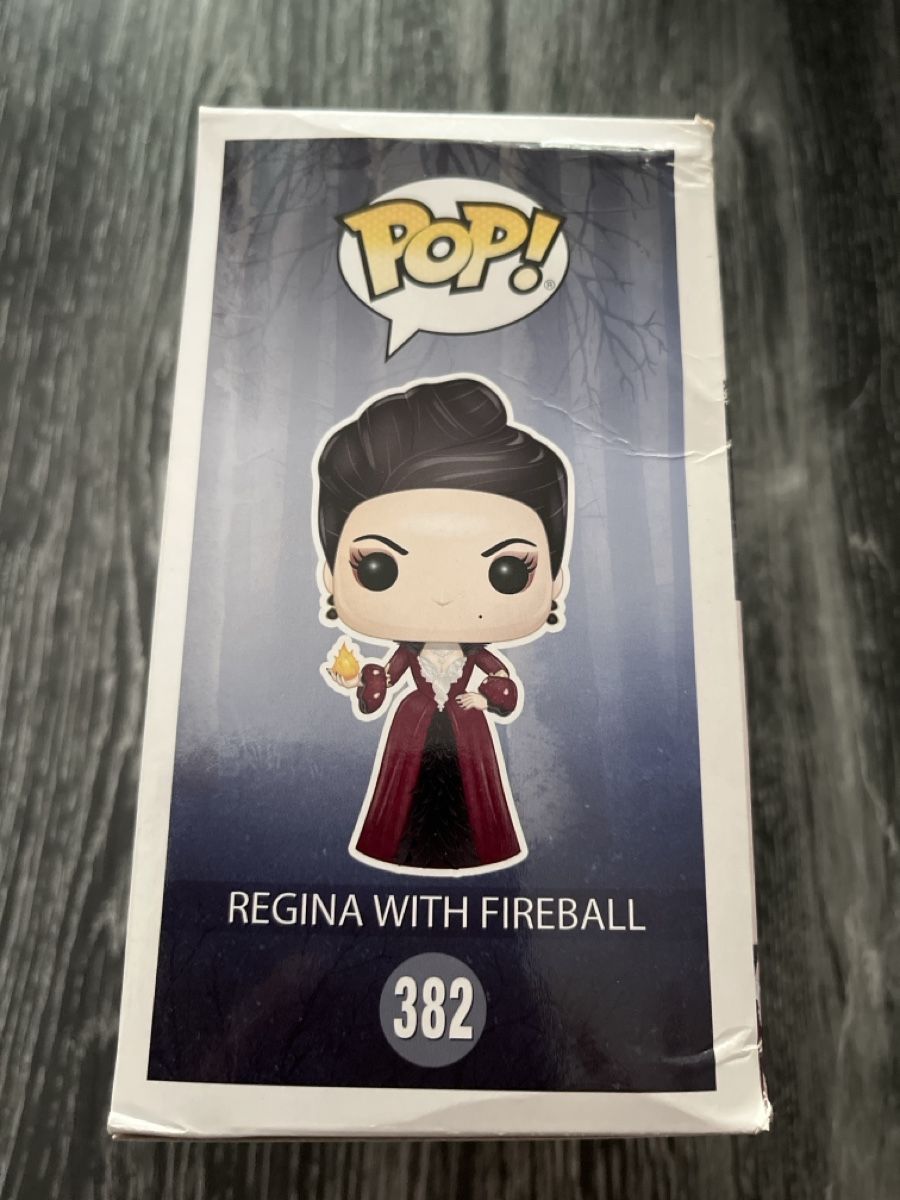 Funko Statuette: Funko pop Once Upon a time Regina with Fireball 382 – Usato da Yverdon-les-Bains venduto da vin_95zk 1