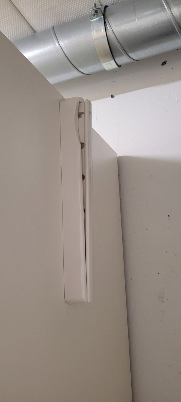 Armadi: Kleiderschrank – Usato da Glattfelden venduto da Tschutsch0 1