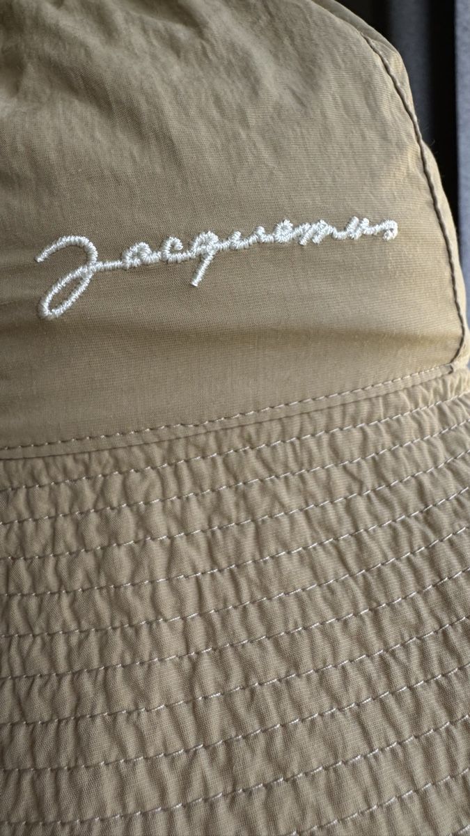Jacquemus Copricapi, berretti & cappellini: Jacquemus | Bucket Hat | Gr. 56 – Nuovo (secondo la descrizione) da Kilchberg ZH venduto da nad_6dwp 5