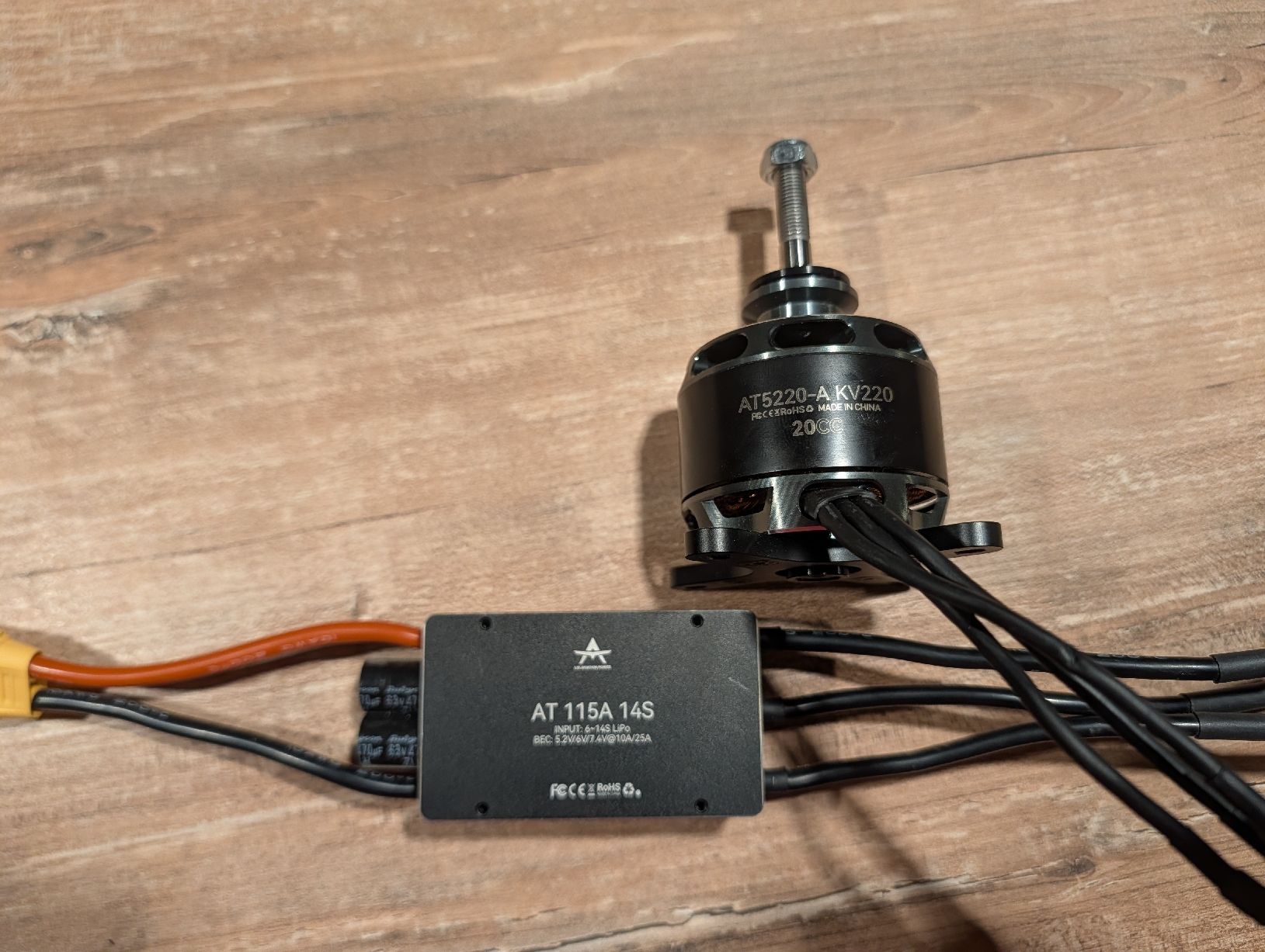 RC Modellbau: T-Motor ESC + Motor  – Gebraucht aus Gams von Saligator 1