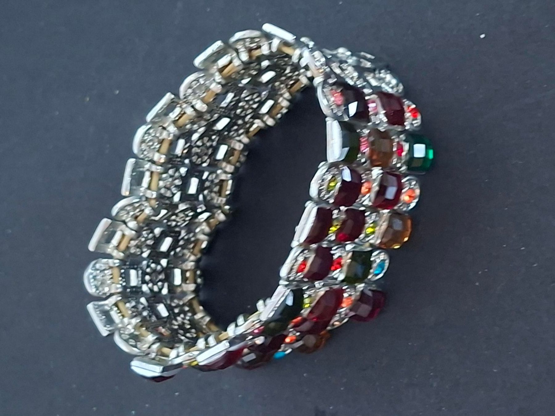 Bracelets: Armreif mit Steinen - Modeschmuck – D'occasion à Obfelden par Kleha 1