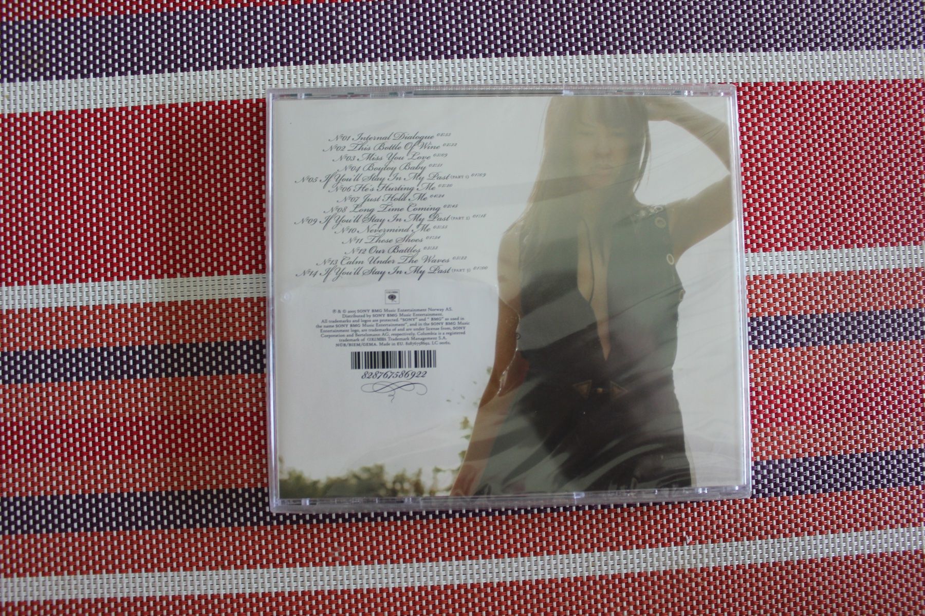 CD: MARIA MENA "APPARENTLY UNAFFECTED" CD NEUWARE – Nuovo e nell'imballaggio originale da Geroldswil venduto da CD-Verkauf-2022 1
