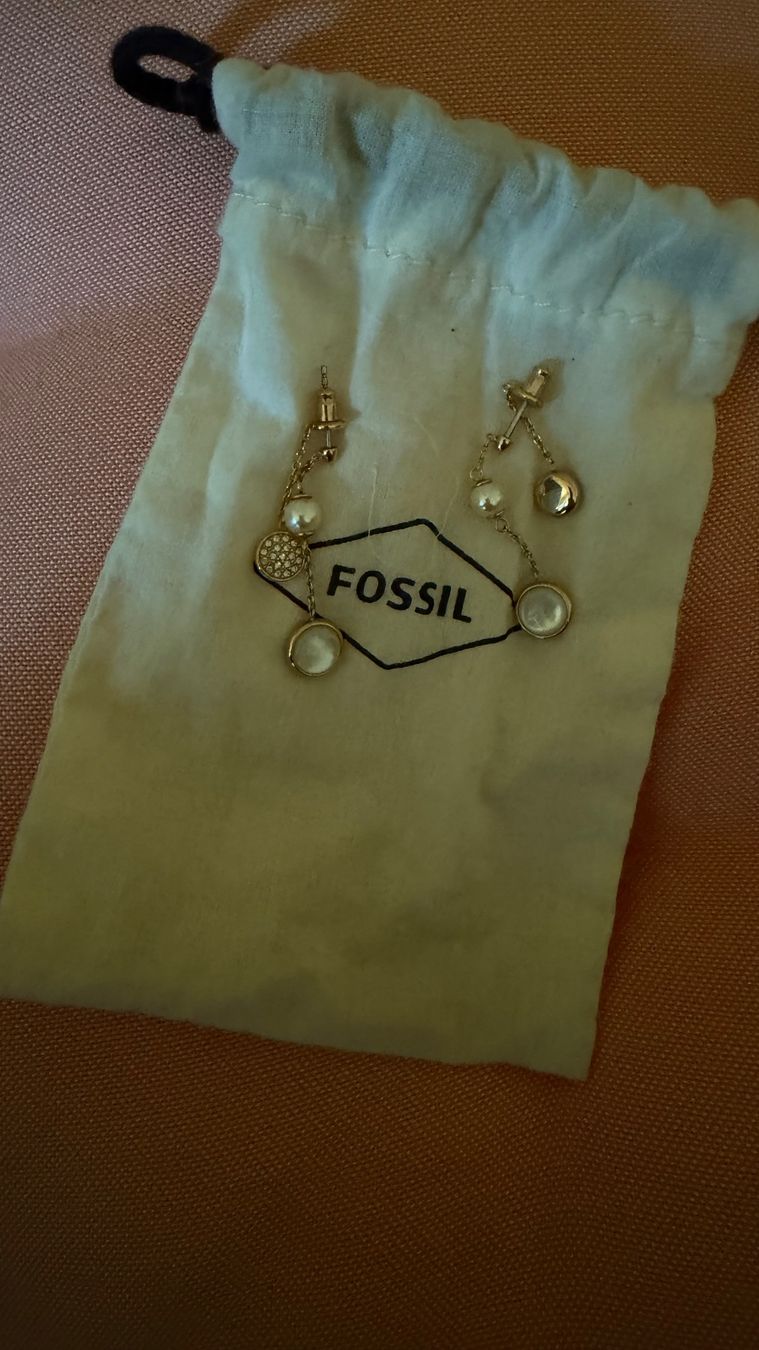 Fossil Ohrringe & -stecker: Fossil Ohrringe – Gebraucht aus Arlesheim von cam_s8jq