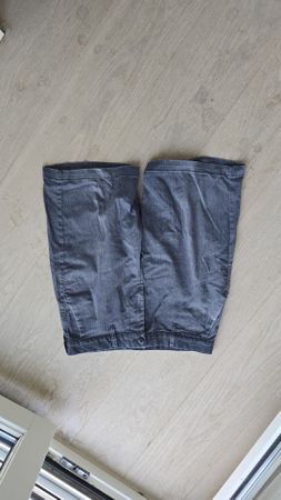 DC Shoes Shorts Herren Grau Grösse 30 guter Zustand