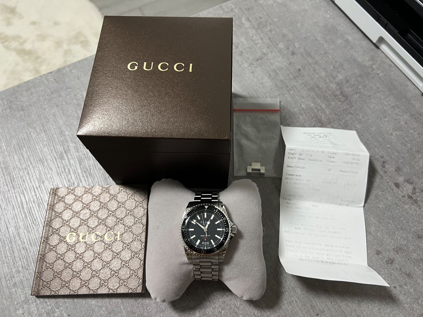 Gucci Uhren: Gucci Herren Uhr – Gebraucht aus Niederrohrdorf von fero90