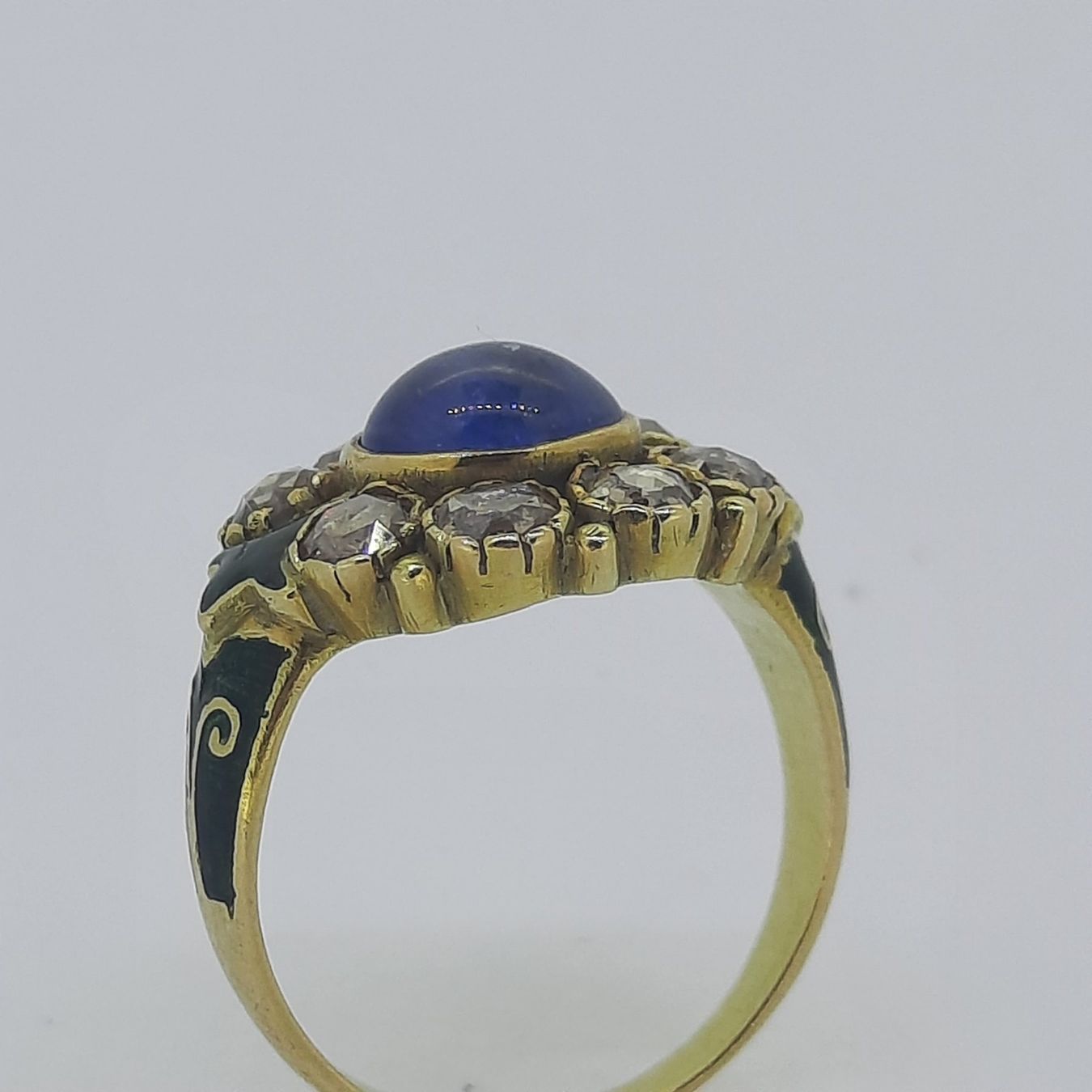 Anelli: Wunderschöner Goldring mit 8 edlen Altschliff Diamanten – Usato da Unterägeri venduto da Altgoldschmuck 7