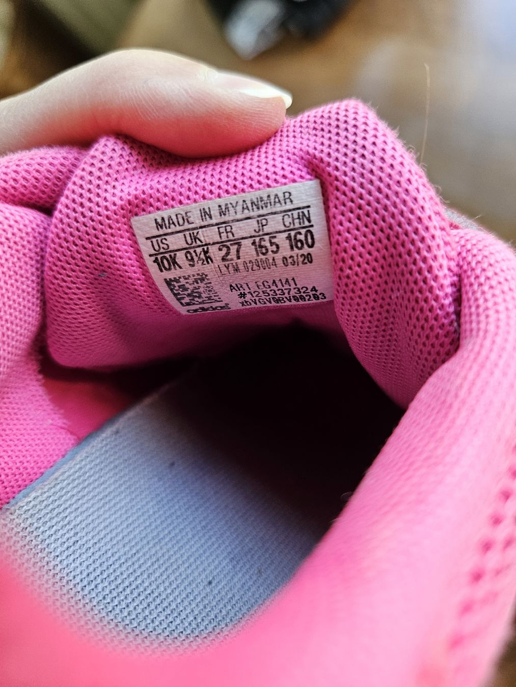 Adidas Chaussures filles: Adidas Gr. 27 – D'occasion à Regensdorf par c_est_la_vivie 2