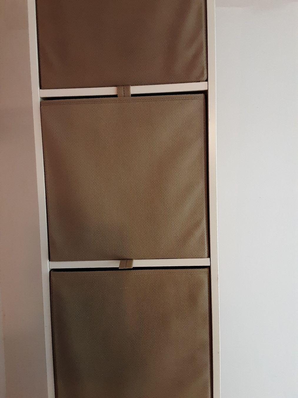 Ikea Scaffali: Regal mit 6 Stoffboxen weiss beige  – Usato da Root venduto da andalus01 1