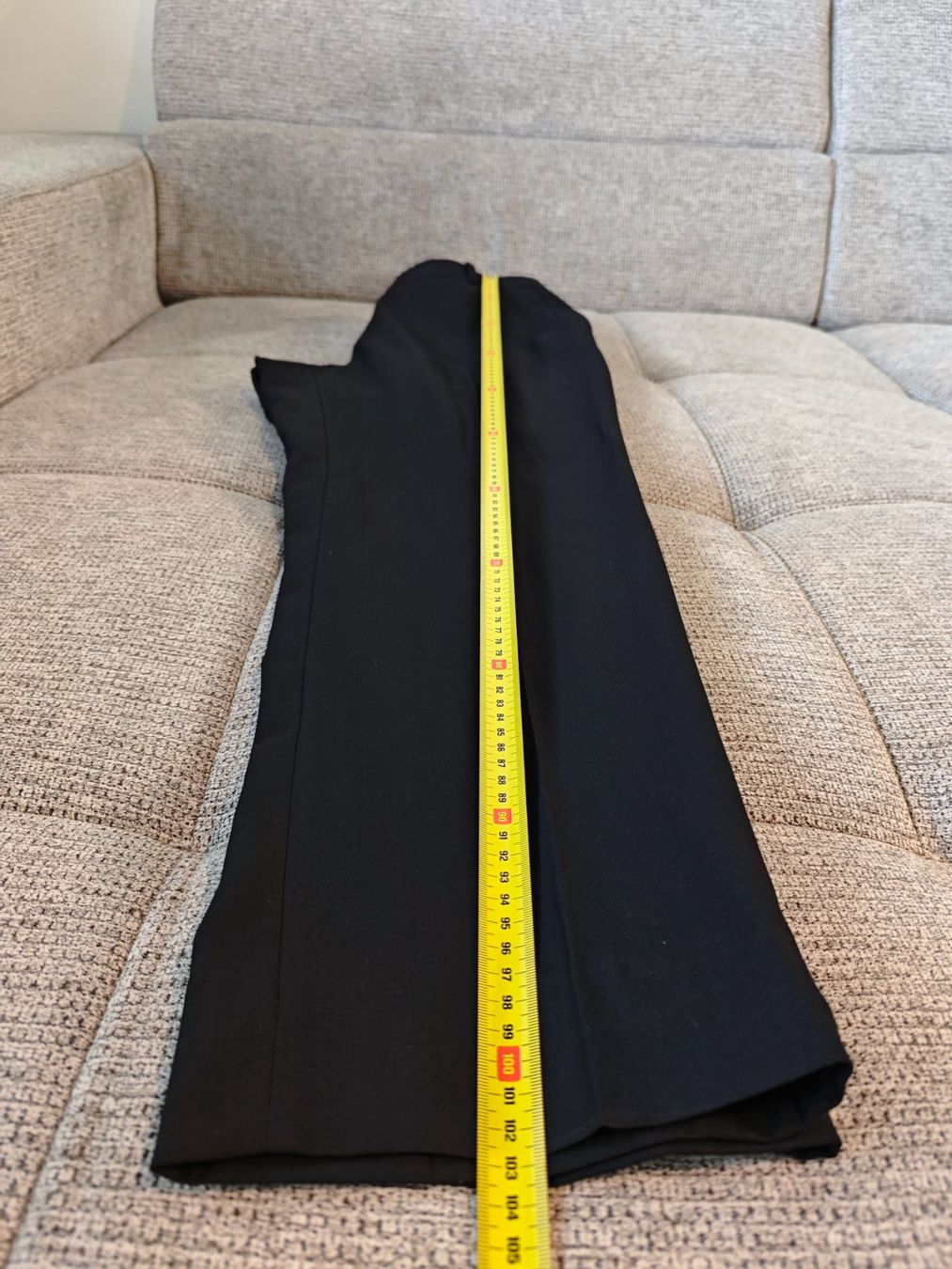Completi & Tailleur: Classic Black Woman's Suit - Wool - Size L – Nuovo (secondo la descrizione) da Zürich venduto da alu_dzr7 4