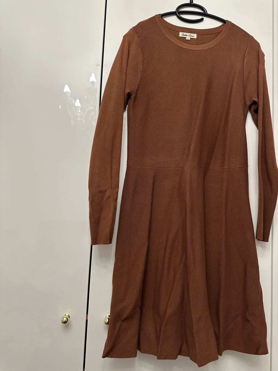Vestiti: Herbstkleid, gerippt, braun, Grösse S – Usato da Perlen venduto da H.Spa