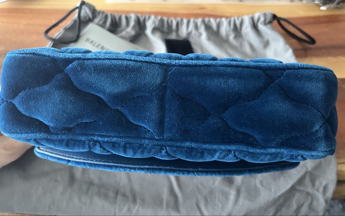 Balenciaga Borse da donna: Balenciaga Tasche Samtblau – Nuovo (secondo la descrizione) da Zürich venduto da aaaaaaaaa00 5