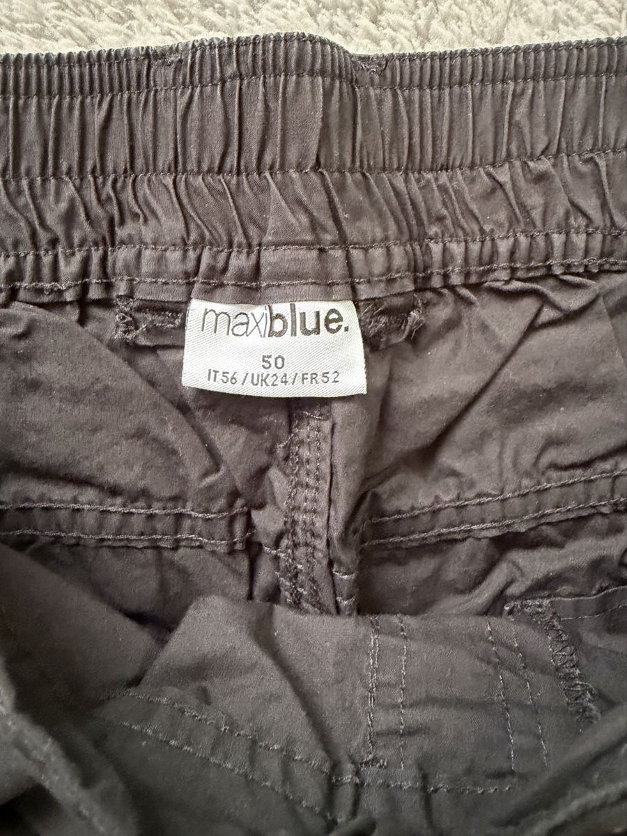 Pantaloni: Max Blue Shorts, Sommer-Look, Gr. 50 – Usato da Mosnang venduto da Dojajolele 2