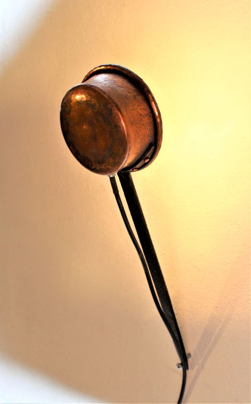 Lampade: Tisch-, oder Wandlampe aus antiker Kupferpfanne. – Usato da Trun venduto da artantic 3