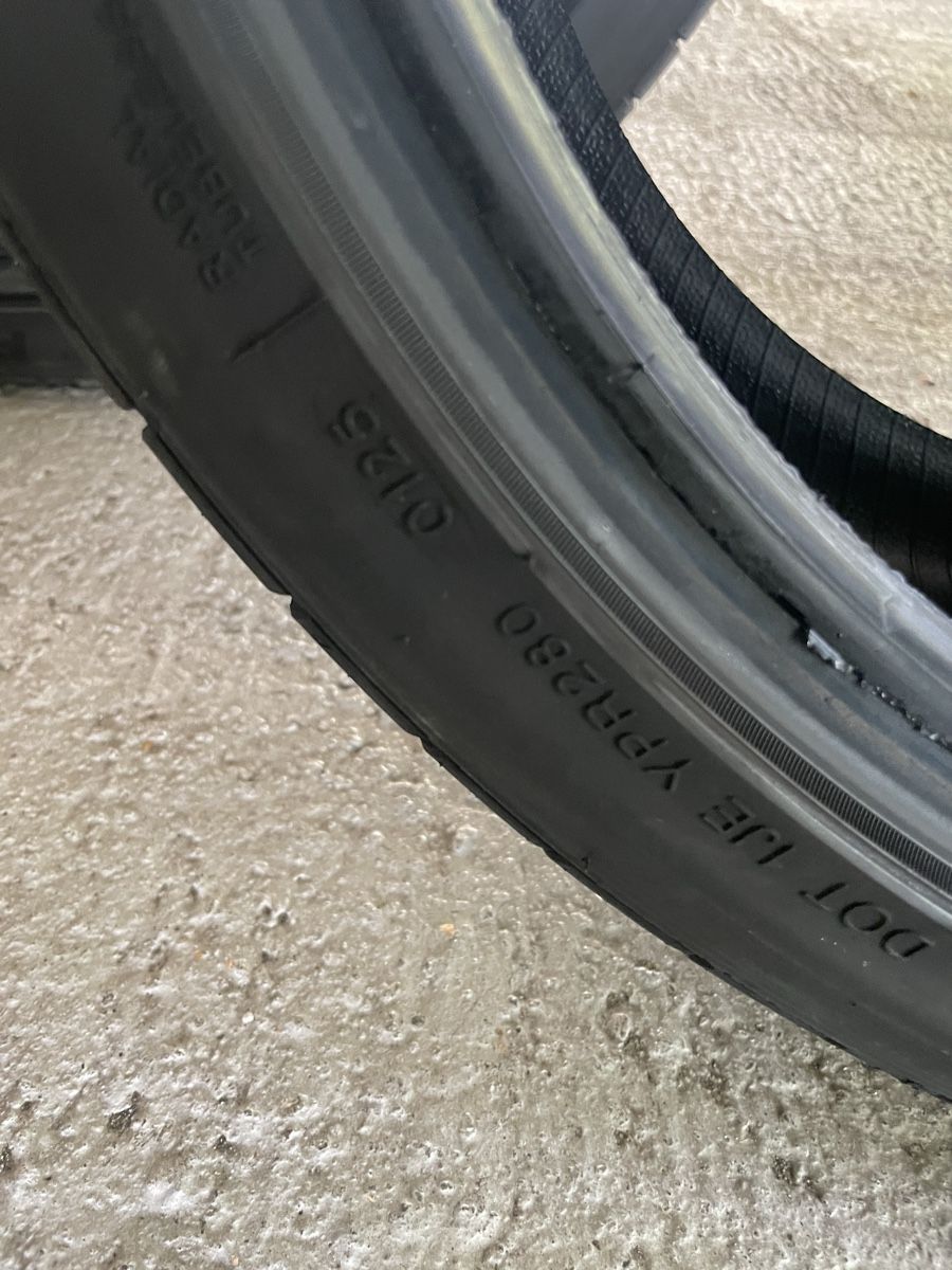 Minerva Pneus & Roues: 2x 275/30 R20 97Y – D'occasion à Einsiedeln par VH_ 8
