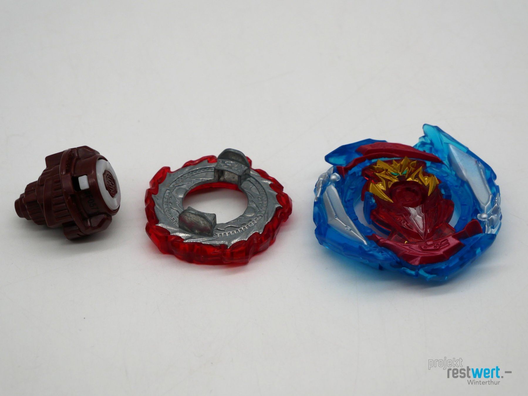 Hasbro Giocattoli: HASBRO Beyblade Infinite Achilles A6 – Usato da Winterthur venduto da Restwert_Winterthur 1