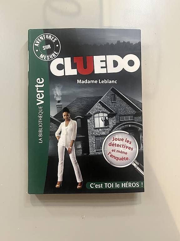 Jeux: Livre Cluedo – D'occasion à Chavannes-Renens par luc_52p8 1