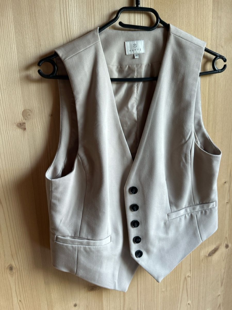 Gilets: Weste Kaffe Beige Grösse 36 – Neuf (Voir description) à Frenkendorf par ana_h7dx 2