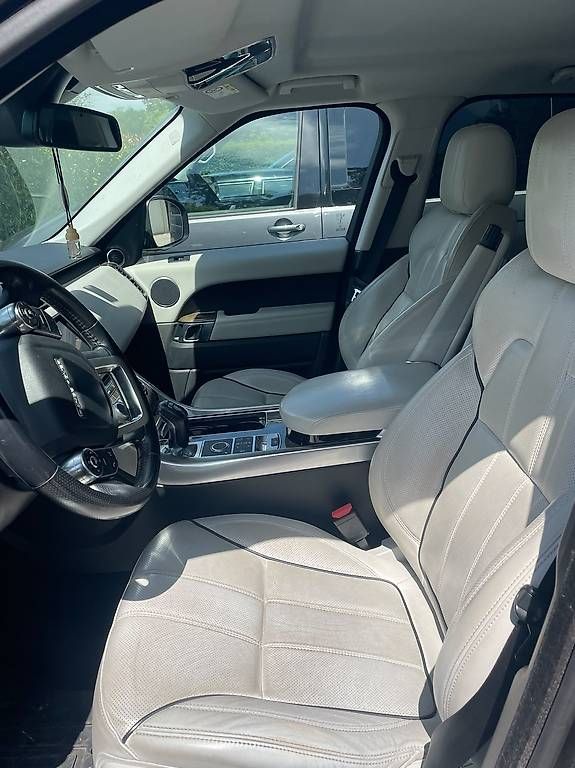 Automobili: Superbe Range Rover Sport SDV6 HSE – Usato da Arzier-Le Muids venduto da woodelliott 1