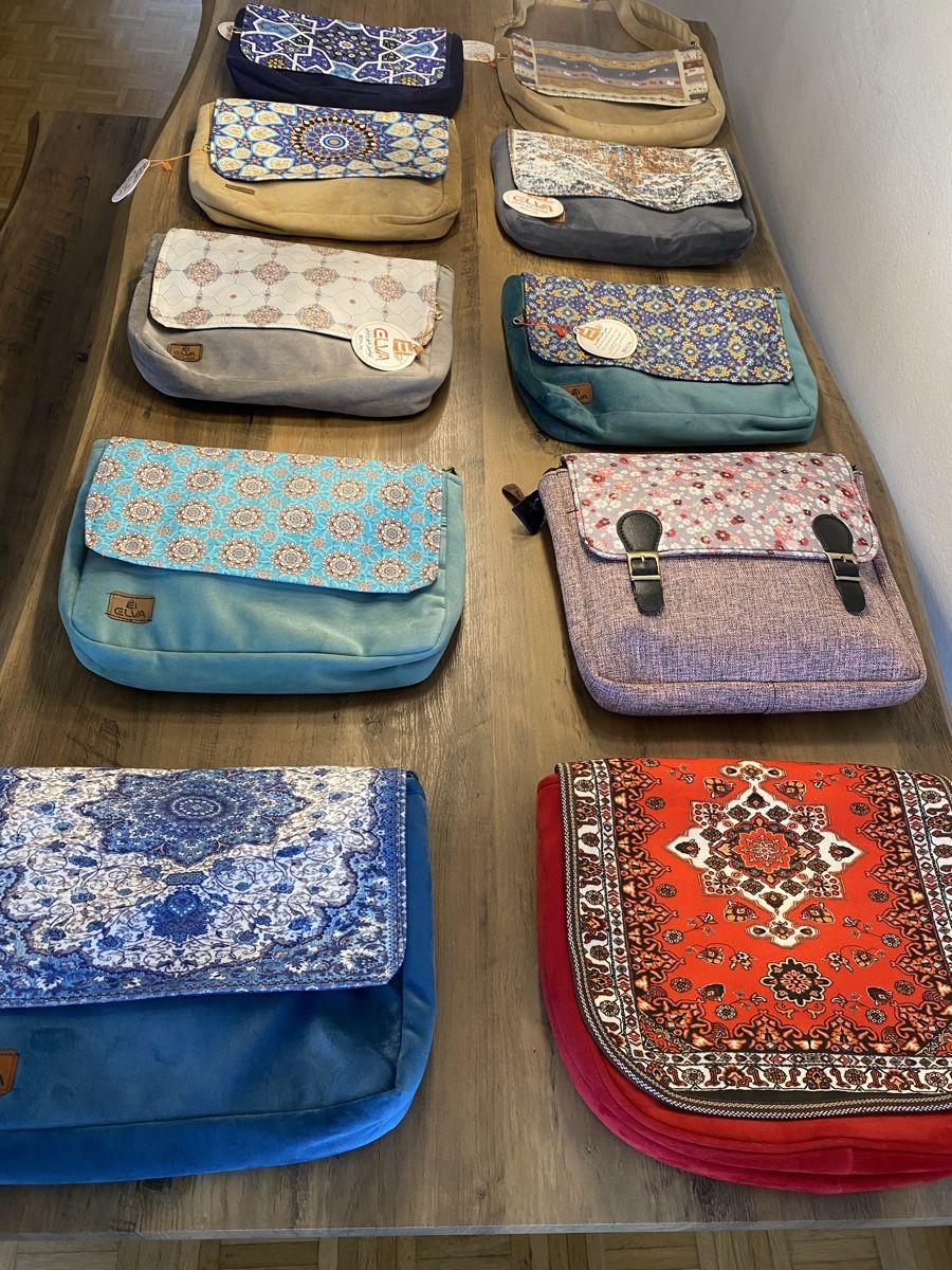 Borse da donna: Damen Handtaschen 36 B / 29 H cm – Nuovo e nell'imballaggio originale da Bülach venduto da Nasser2008 1