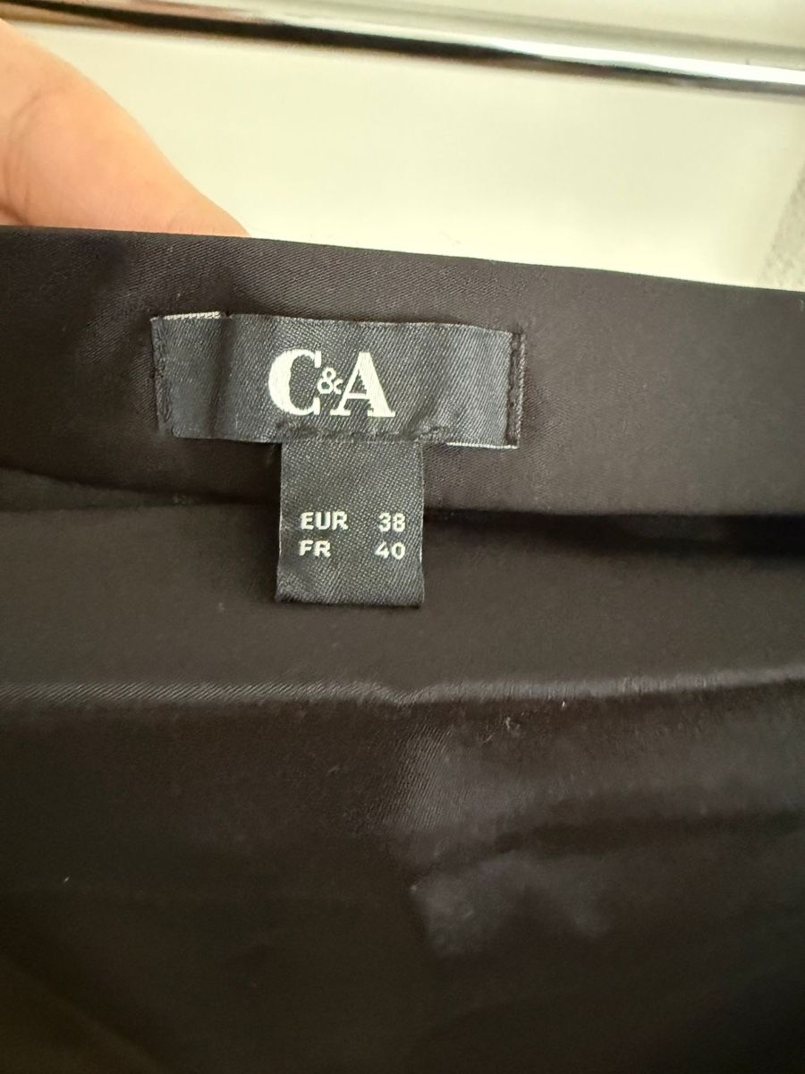 C&A Gonne: Schwarzer C&A Rock, Gr. 38, Satin-Look – Nuovo (secondo la descrizione) da Dintikon venduto da 2ndhandcloset 1