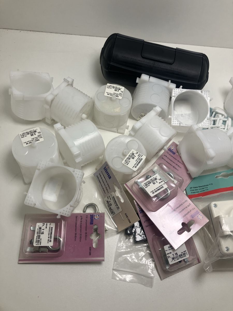 Spine: Div Elektromaterial Lot Dose Steckdose  – Nuovo (secondo la descrizione) da Bilten venduto da Rocky1291 1