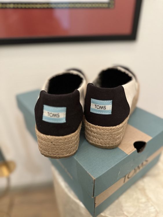 TOMS VALENCIA natural canvas espadrilles, new, size 38 3
