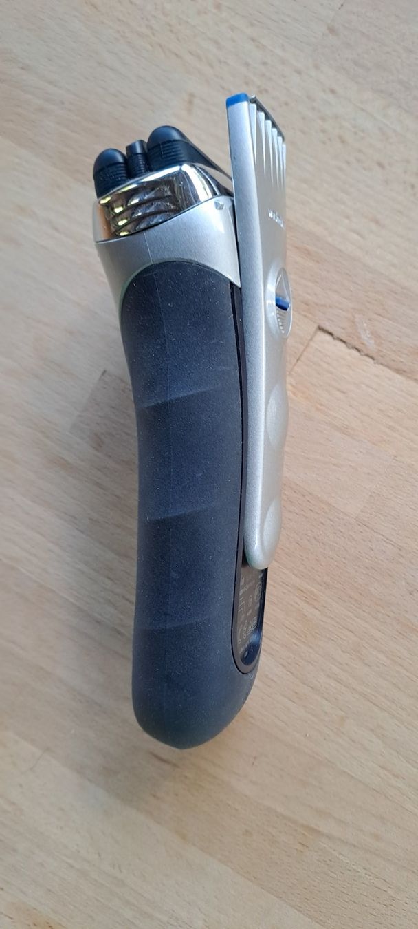 Braun Rasoi & Lamette da barba: Braun Rasierapparat Series 3 – Usato da Oberthal venduto da Kolibri029 2