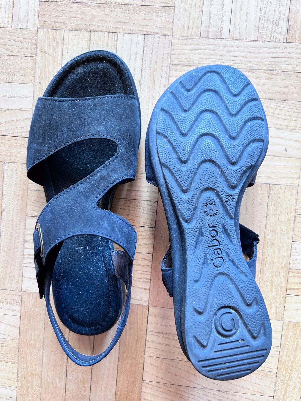 Gabor Scarpe da donna: Sandale Gabor schwarz Leder – Usato da Zürich venduto da Berrymen 1