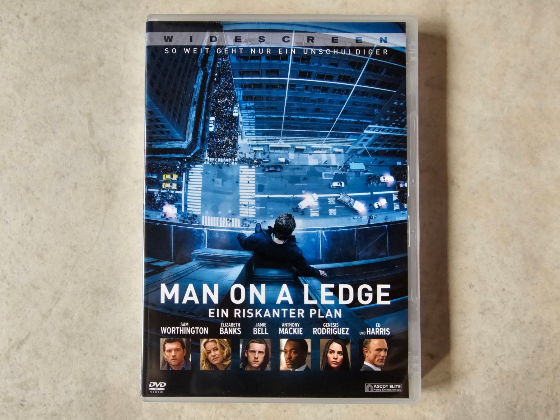 Tutti i DVDs: Man On A Ledge  -  Ein riskanter Plan – Usato da Schneisingen venduto da backstore24