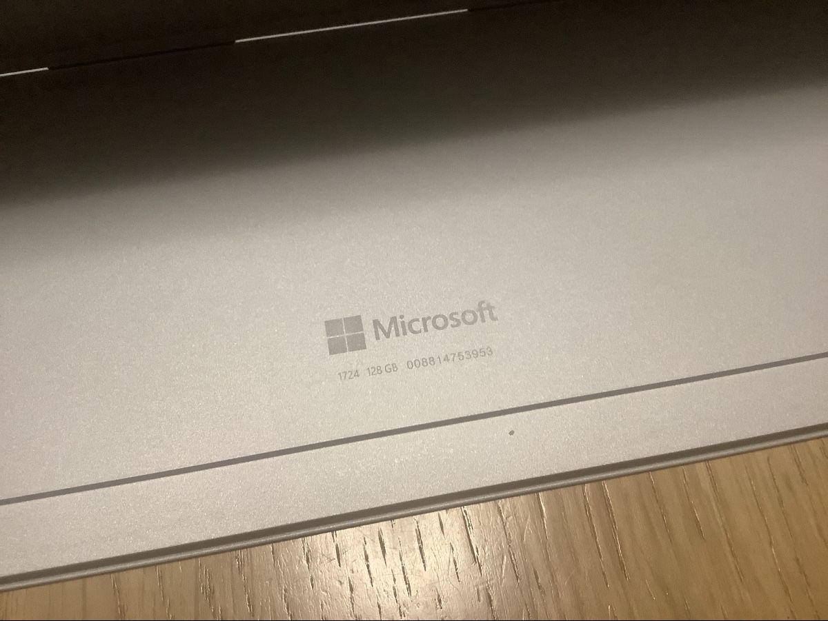 Microsoft Tablet PC: Microsoft Surface Pro 4 - Core i5 CPU - 4GB RAM - 128GB SSD – Usato da Elgg venduto da fxsnotb666 2