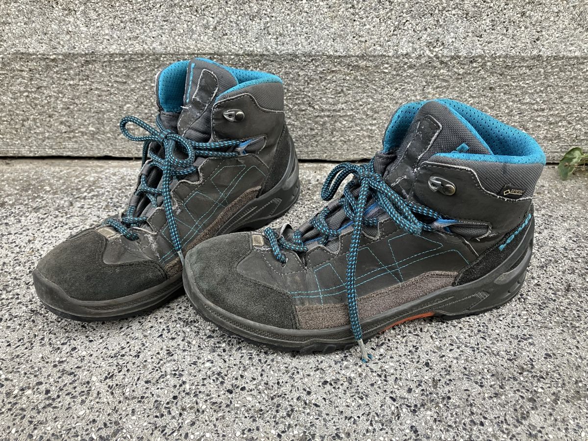 Lowa Schuhe für Jungen: Kinder Wanderschuhe Lowa Gr. 38 – Gebraucht aus Basel von Nautilus123