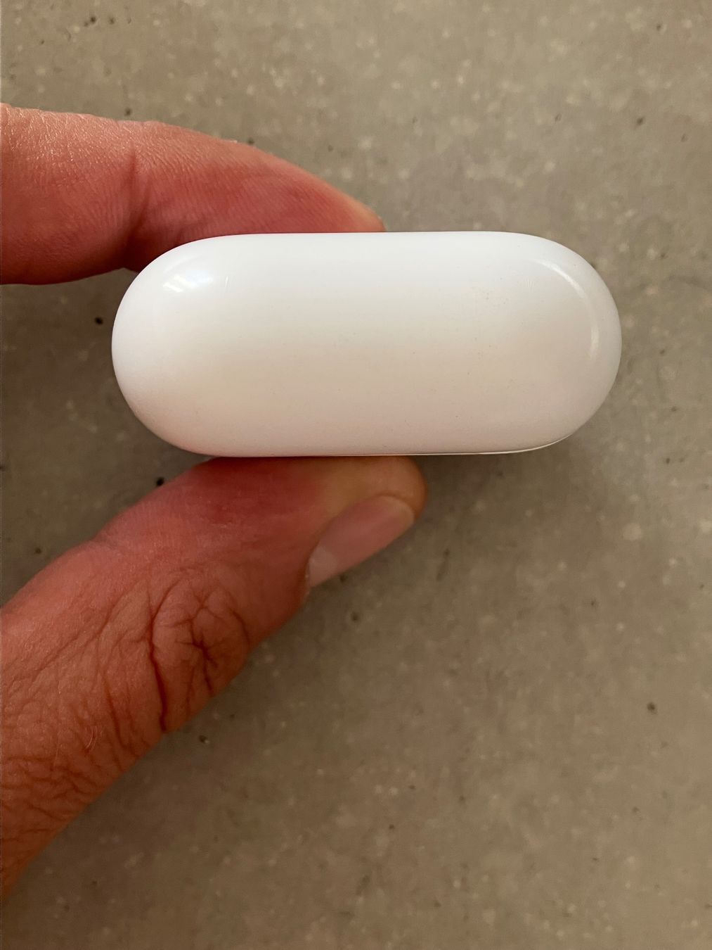 Apple Casques audio: APPLE AIRPODS 4 CASE – D'occasion à Lausanne par mr.v 5