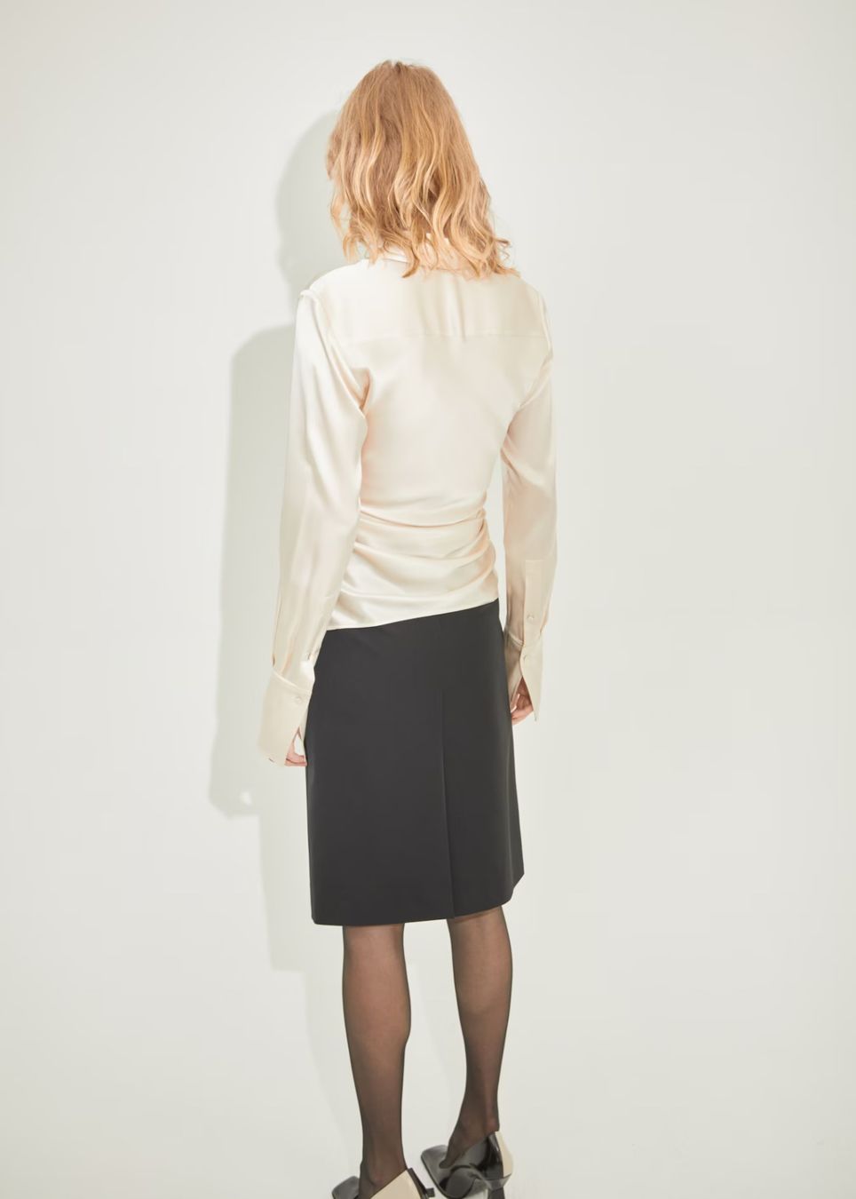 Mango Gonne: Mango pencil skirt – Nuovo (secondo la descrizione) da Adliswil venduto da nat_7q7l 1