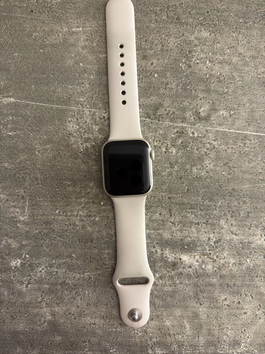 Apple Smartwatch: Apple SE 40mm Alu S/M – Usato da Kleinlützel venduto da StephanieZinder