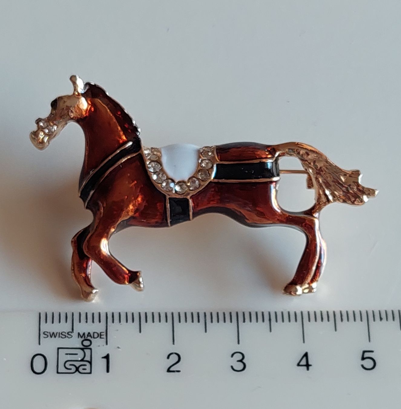 Broschen & Nadeln: Hübsche Brosche Pferd / Ross braun mit Strass-Steinchen – Neu (gemäss Beschreibung) aus Oberwil BL von Hunajakakku 8