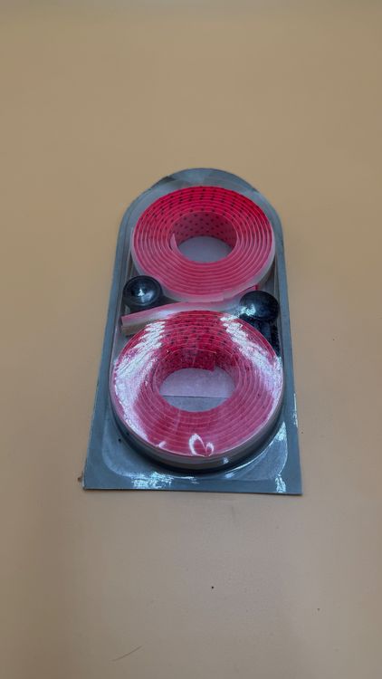 Lot de 7 rubans de cintre texturés rouges Benotto pour cintre pour violoncelle vintage - France