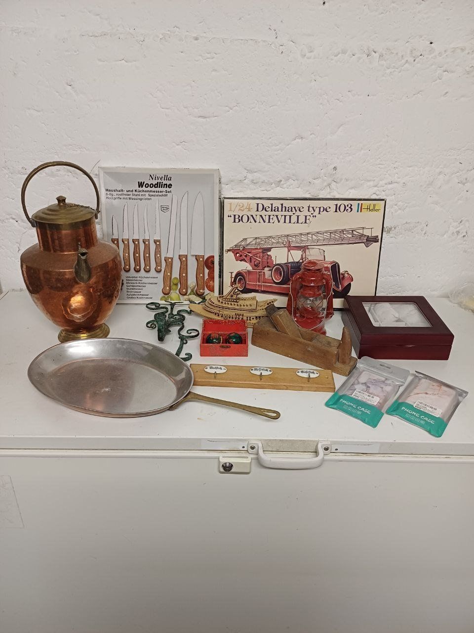 Figuren: Flohmarkt – Gebraucht aus Bern von Elena1965