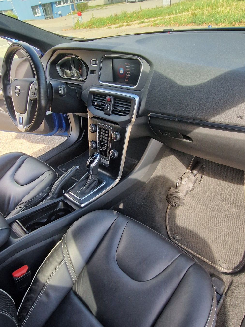 Volvo Automobili: Volvo V40 R-Desing – Usato da Bettlach venduto da Rocco2000 2