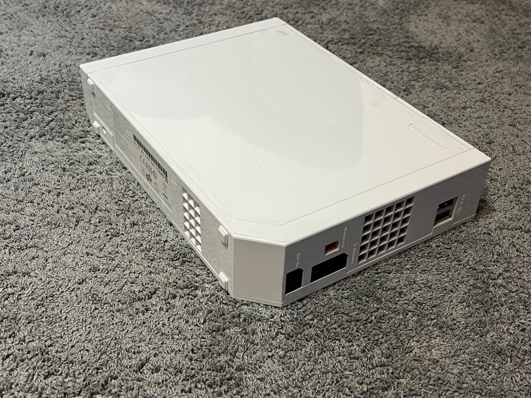 Nintendo Konsolen: Console Nintendo Wii + 2 jeux – Gebraucht aus Murist von  2
