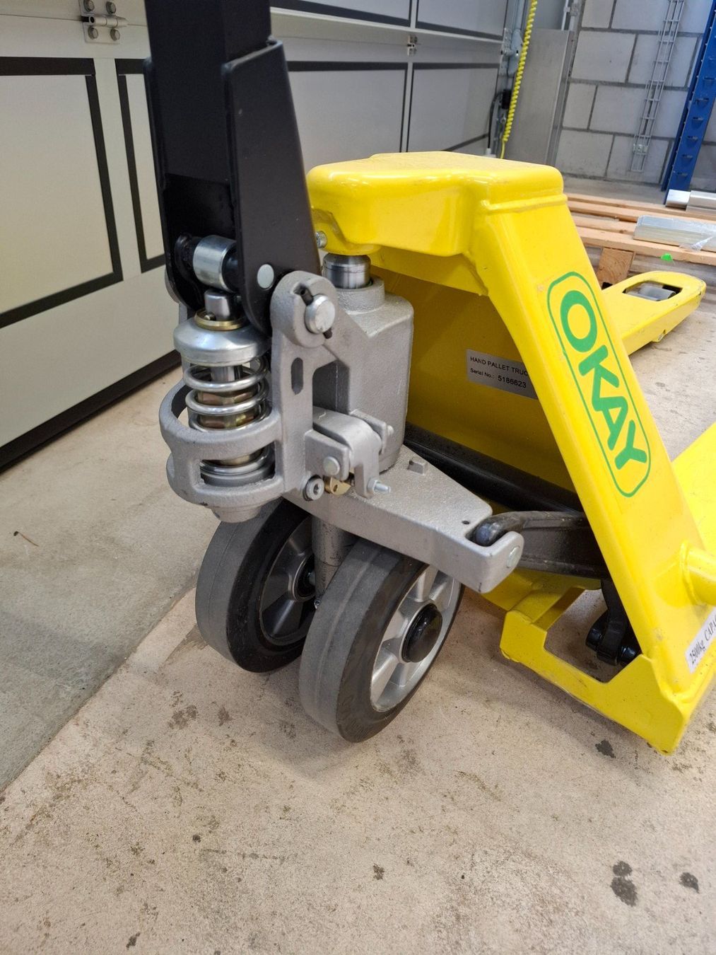 Carrelli elevatori e a forche: 035 Okay Palettenrolli – Usato da Derendingen venduto da Meisterstuecke 3