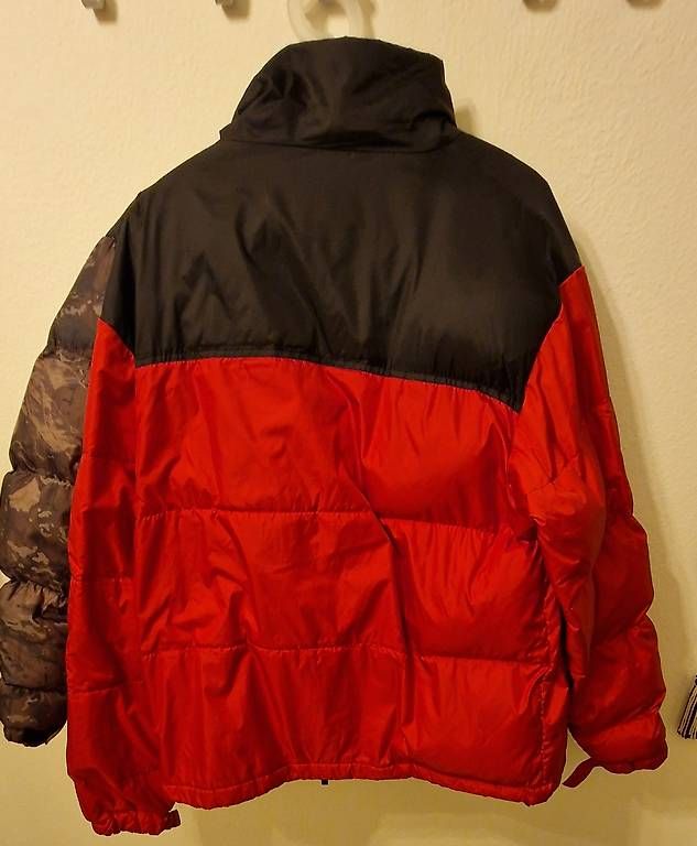 Giacche: Carhartt Winterjacke Rot – Usato da Allschwil venduto da Chri_s90 1