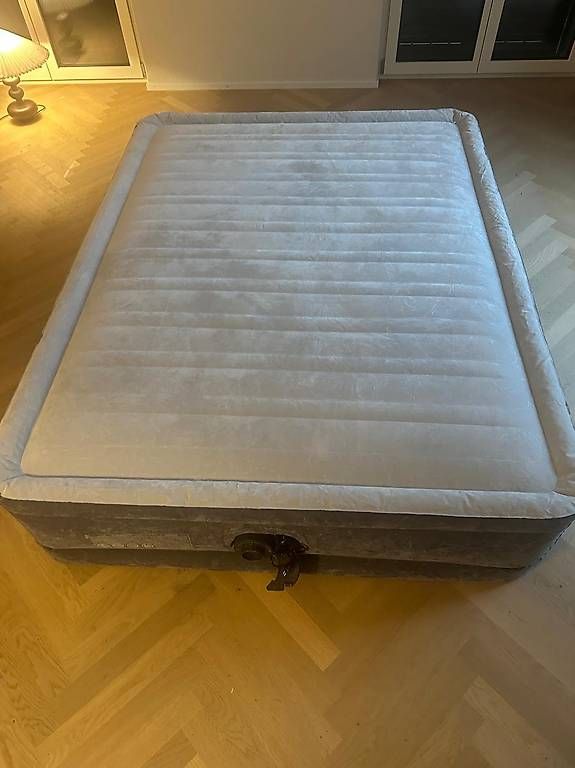 Materassi: INTEX Luftmatratze – Usato da Aarburg venduto da DonjetaK