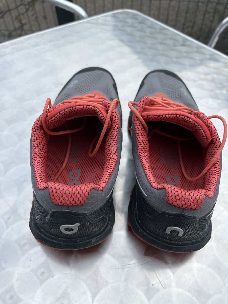 On Scarpe da donna: On Laufschuhe – Usato da Necker venduto da nina-10 1
