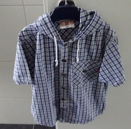 Gr. 128 Kurzarm-Hemd mit Kapuze von Lego active wear