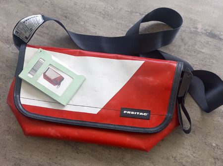 Freitag F42 Surfside