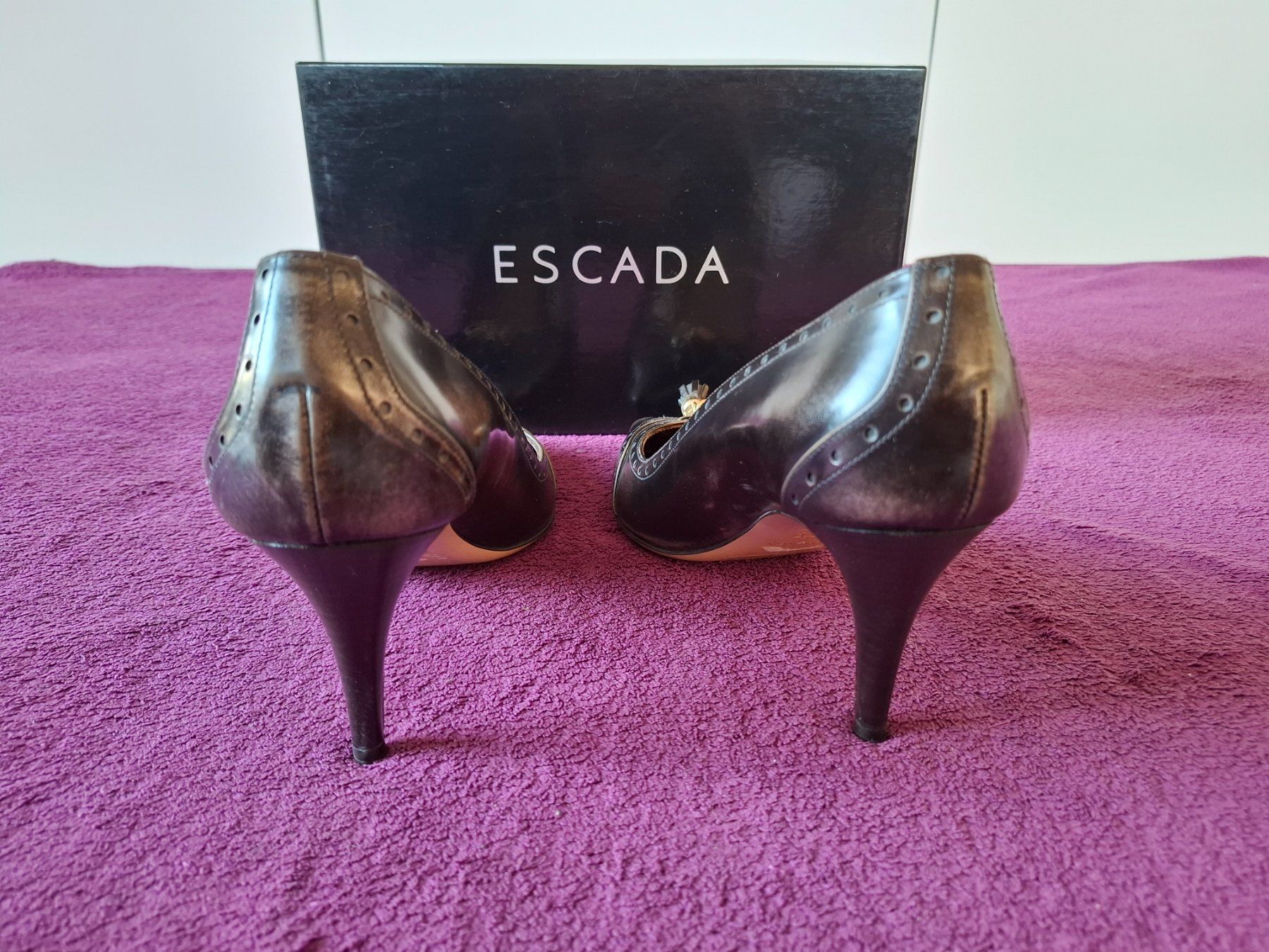 Escada Scarpe da donna: Elegante original Escada Pumps, Grösse 40 - neuwertig – Usato da Müllheim Dorf venduto da Seeeule01 3