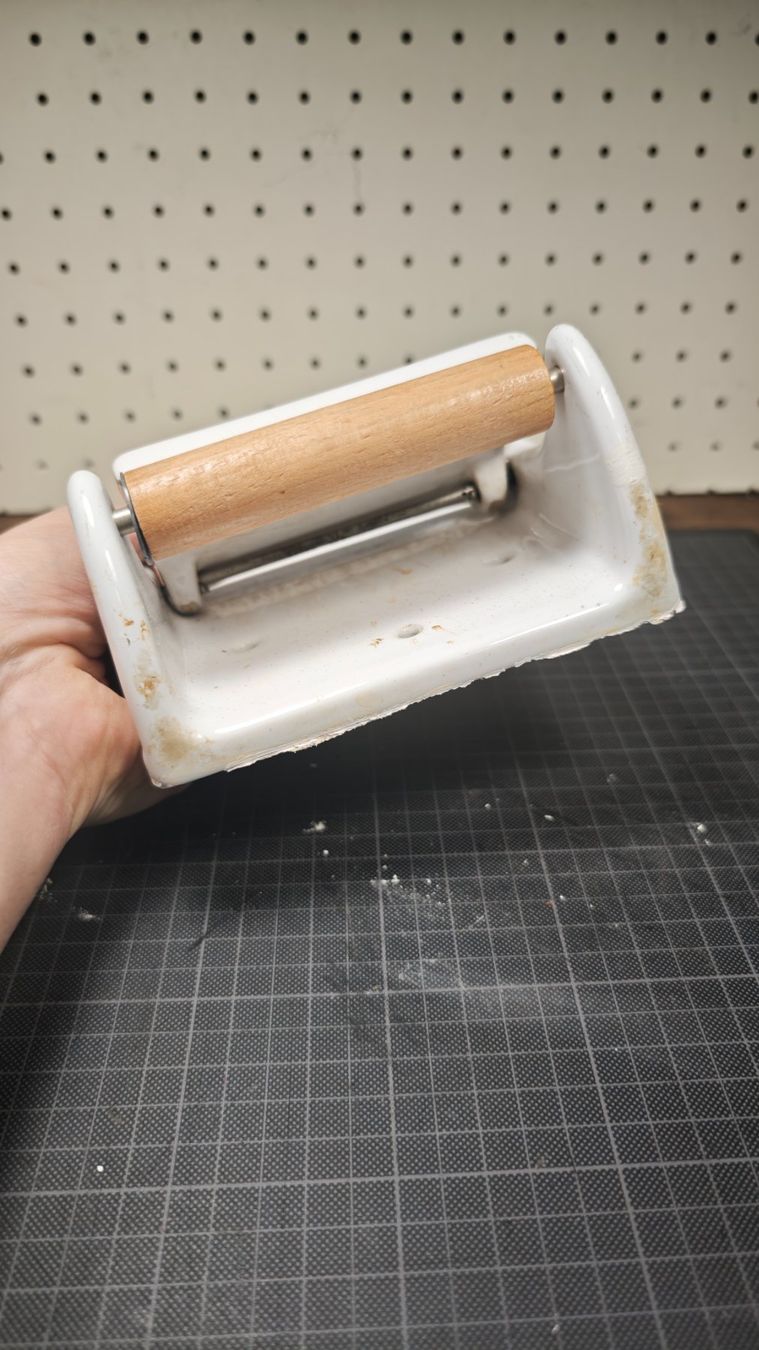Altri accessori per il bagno: Wunderschöne alte Keramischer  WC Rollenhalter – Usato da Gelterkinden venduto da MYSTOREFORYOU4460 3